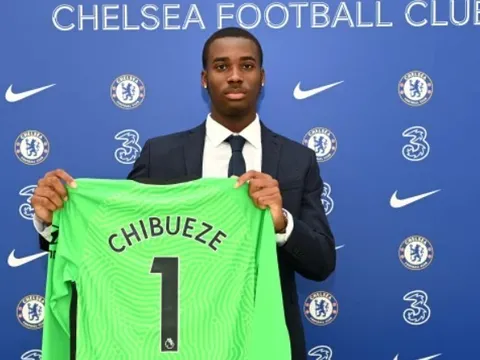 XONG! "Bầy cáo" có chữ ký của cầu thủ gắn bó với Chelsea 10 năm