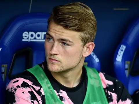 Chiellini nghỉ 6 tháng: De Ligt! Bây giờ hoặc không bao giờ