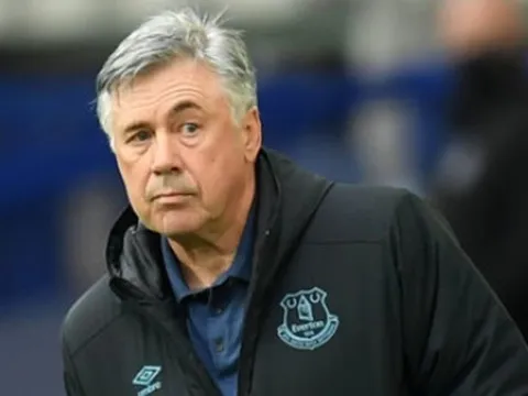 Chiến Everton, Mourinho nói lời tâm can về Ancelotti