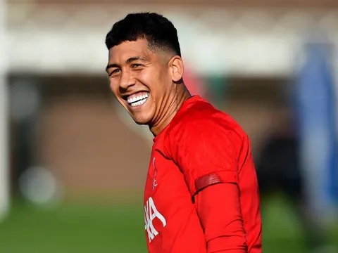 Chính Chelsea đã góp công khai phá "số 9" Firmino