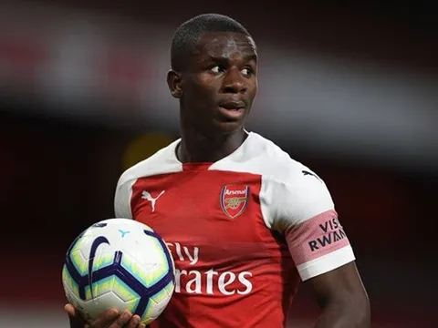 CHÍNH THỨC: Arsenal chia tay 'niềm hi vọng' cánh phải