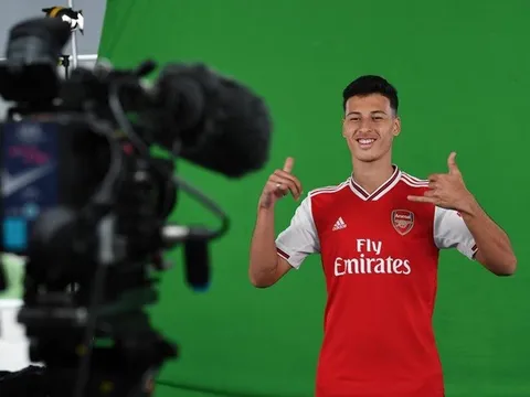 CHÍNH THỨC: Arsenal công bố tân binh đầu tiên, một 'viên ngọc quý'