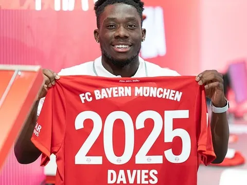 CHÍNH THỨC! Bayern Munich gia hạn thành công với "báu vật" 19 tuổi
