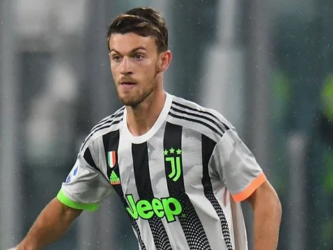 CHÍNH THỨC: Sao Juventus dính Corona, Ronaldo và toàn đội tiến hành cách ly