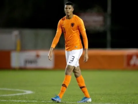 CHÍNH THỨC! Chelsea đón tân binh thứ 3, một 'Van Dijk mới'