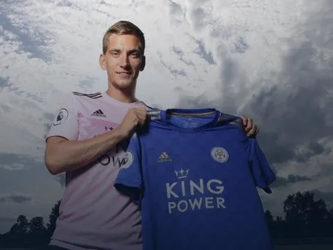 CHÍNH THỨC: Chi 18 triệu, Leicester thâu tóm 'phù thủy' Arsenal mơ ước