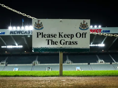 CHÍNH THỨC: CLB Ngoại hạng Anh đầu tiên cho nhân viên nghỉ làm vì đại dịch