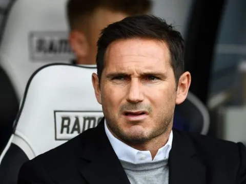 NÓNG: Derby gật đầu, Lampard chờ ra mắt Chelsea