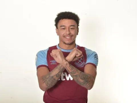 CHÍNH THỨC! Jesse Lingard rạng rỡ ra mắt West Ham
