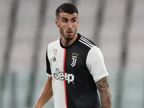 CHÍNH THỨC: Juventus chia tay cái tên đầu tiên trong mùa hè 2020