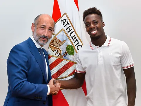 CHÍNH THỨC! Ký HĐ điên rồ 9 năm, "bom tấn" 135 triệu đóng cửa với Man Utd