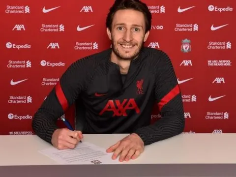 CHÍNH THỨC! Liverpool cùng lúc chiêu mộ thành công 2 trung vệ