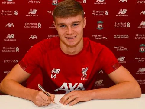 CHÍNH THỨC! Liverpool ký hợp đồng với sát thủ ghi 28 bàn/mùa