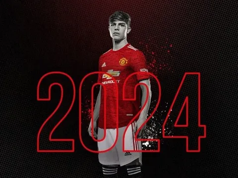 CHÍNH THỨC! Man United khóa chân 'niềm tự hào biên trái' tới năm 2024