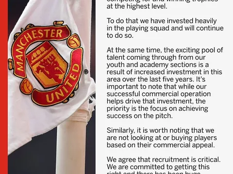 CHÍNH THỨC! Man Utd làm điều chưa từng có sau thất bại trước West Ham