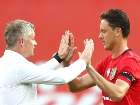CHÍNH THỨC! Matic ký hợp đồng mới với Man Utd