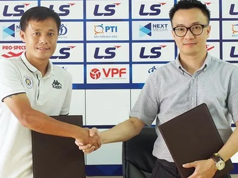 CHÍNH THỨC: Nhà vô địch AFF Cup 2008 gia hạn thêm 2 năm với CLB Hà Nội