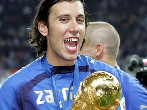 CHÍNH THỨC: Nhà vô địch World Cup 2006 tuyên bố giải nghệ