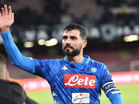 CHÍNH THỨC: Raul Albiol chia tay CLB Napoli