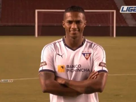 CHÍNH THỨC: Rời Man Utd, Antonio Valencia có bến đỗ bất ngờ