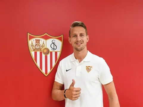 CHÍNH THỨC: Sevilla mua sao 12,5 triệu, M.U rộng cửa đón 'hung thần'