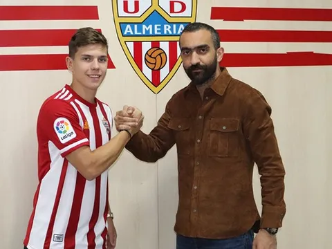 CHÍNH THỨC: 'Tiểu Modric' chia tay AS Roma