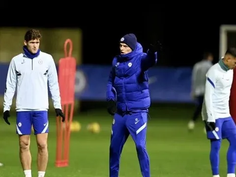 CHÍNH THỨC: Tuchel cập bến Chelsea, tập luôn buổi đầu cùng học trò