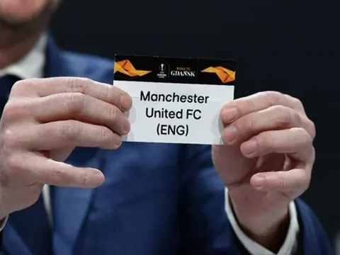 CHÍNH THỨC! UEFA định đoạt số phận trận Real Sociedad - Man Utd