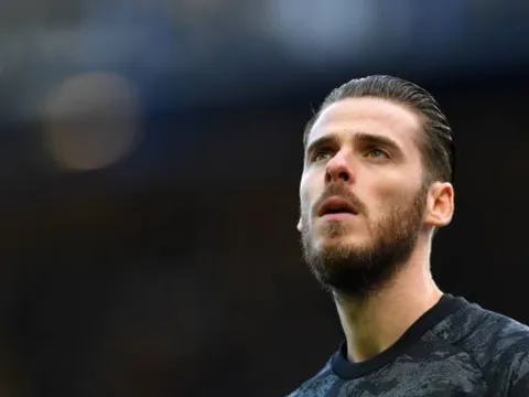 CHOÁNG! De Gea mắc sai lầm, Solskjaer phản ứng không ngờ ngoài đường biên