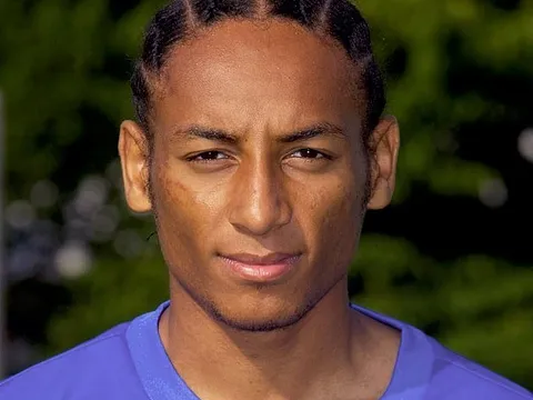 CHOÁNG: Đồng đội cũ của Neuer xuất hiện 4 năm sau khi được thông báo đã chết