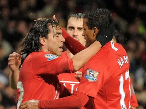 CHOÁNG! Rõ lý do thực sự khiến Tevez rời Man Utd