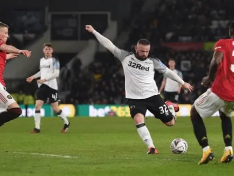 CHOÁNG! Rooney hóa Pirlo, xử lý 54 mét thiên tài xé toang hàng thủ Man Utd
