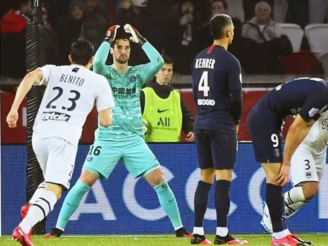 CHOÁNG! Sao PSG "kiến tạo" ngớ ngẩn, khán giả chỉ biết há hốc mồm