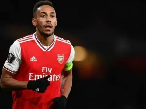Choáng với mức lương khổng lồ Arsenal dùng để trói chân Aubameyang