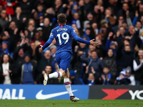Choáng với số đường chuyền Chelsea thực hiện ở bàn thắng của Mount