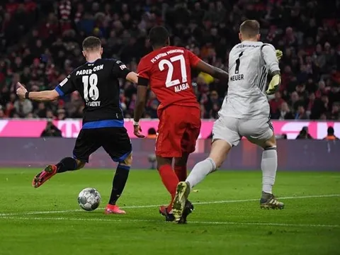 "Chơi dao có ngày đứt tay", Neuer tái hiện sai lầm kinh điển