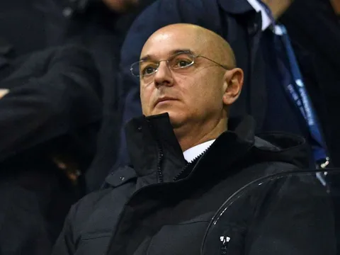 Daniel Levy đã nói gì với Mourinho về ngân sách 'đi chợ' hè 2020?