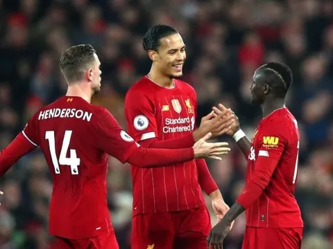 Chủ tịch UEFA phán quyết, cửa vô địch của Liverpool nguy trong sớm tối