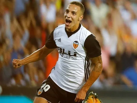 Chưa hỏi mua Icardi, Napoli đã tính đến cái tên thay thế