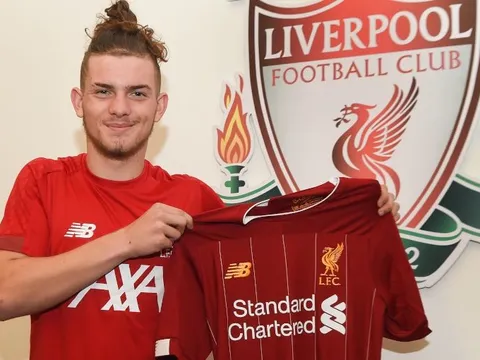 Chưa ra mắt, Liverpool đã đăng ký "thần đồng" dự Champions League