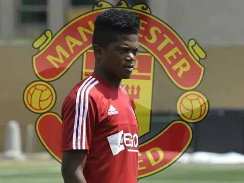 Chuyển nhượng M.U 16/03: Chốt ký "Hazard chân trái"; Cú sốc Solskjaer?