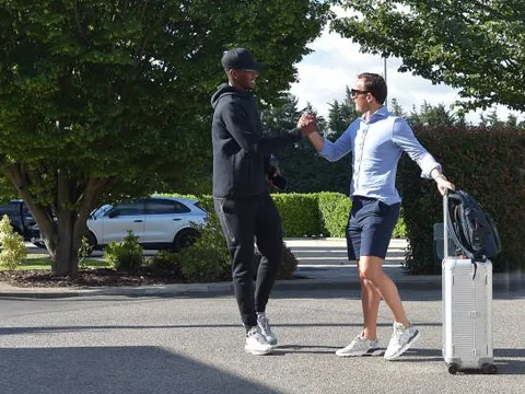 'Come back home', ngọc thô nước Anh chững chạc trở về London