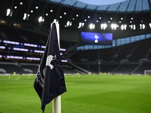 Bị chỉ trích kịch liệt, trang chủ Tottenham ra thông báo nối gót Liverpool