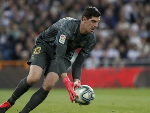 Courtois: "Tất cả những điều về Barca đều là sự giả dối"