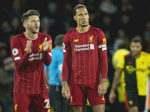 Gary Neville: "Sẽ thật kỳ quặc nếu làm thế với Liverpool"