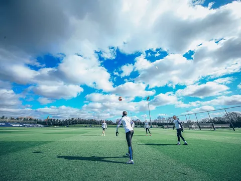 Đại dịch Corona bùng phát và đây là phản ứng của dàn sao Man City