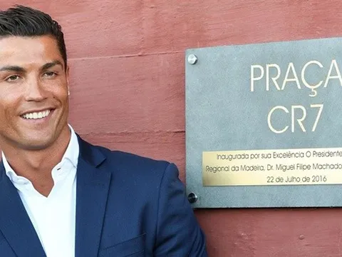 CHÍNH THỨC! Ronaldo trở thành tỷ phú đầu tiên của bóng đá thế giới