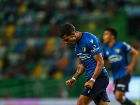 Cú sốc trời Âu, đứng sau Liverpool, Inter là một tân binh