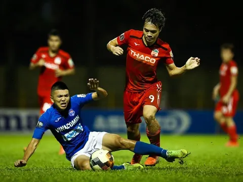 Cùng đá 3-4-3 nhưng vì sao ĐT Việt Nam tạo kỳ tích còn HAGL lại lâm nguy?