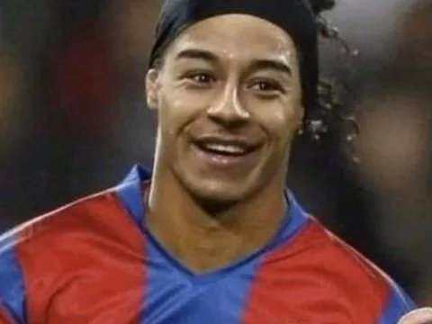 Cười té ghế với loạt ảnh chế Vòng 16 đội Europa League